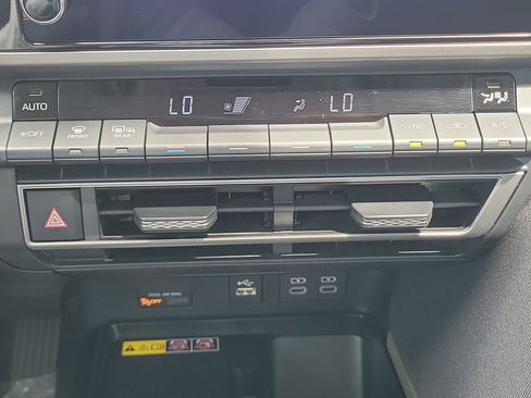 Used 2025 Toyota Camry LE FWD image 24