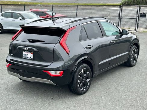 Used 2024 Kia Niro Wind FWD image 5
