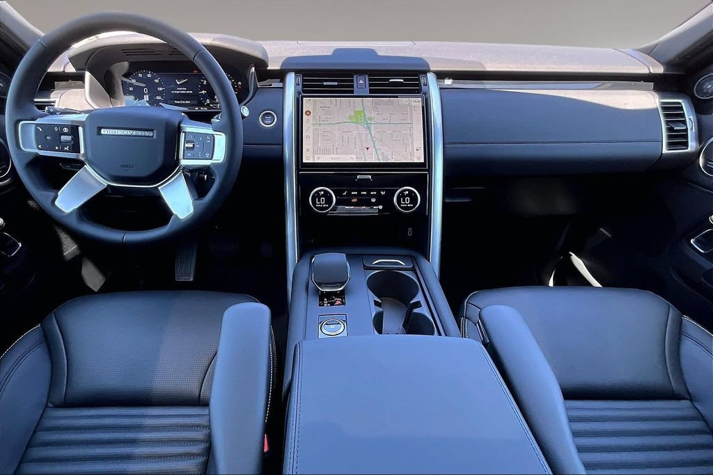 New 2026 Land Rover Discovery S AWD/4WD image 5