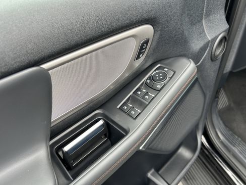 Certified 2025 Ford Expedition Active image 9