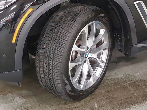 Used 2023 BMW X5 xDrive40i AWD/4WD image 34