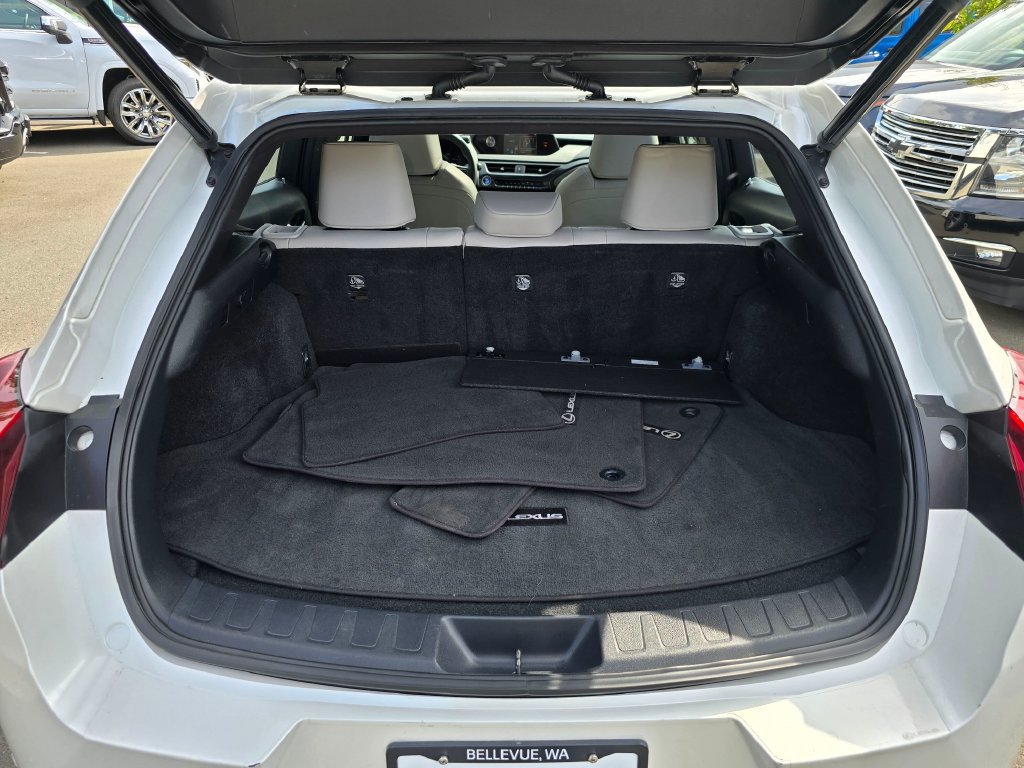 Used 2020 Lexus UX 250h w/ Premium Package AWD/4WD image 16