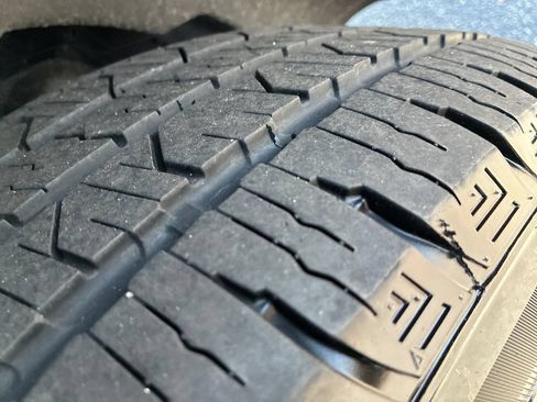 Used 2024 Ford Expedition XLT AWD/4WD image 28