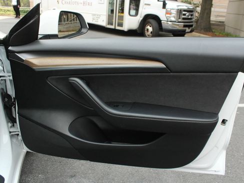 Used 2023 Tesla Model 3 Standard Range RWD image 26