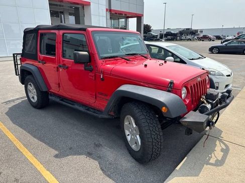 Used 2018 Jeep Wrangler Unlimited Sport S AWD/4WD image 3
