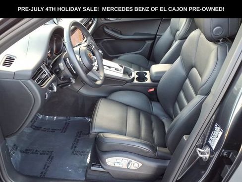 Used 2026 Porsche Macan AWD/4WD image 16