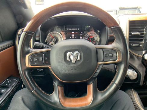 Used 2022 RAM 1500 Limited w/ Body Color Bumper Group AWD/4WD image 15
