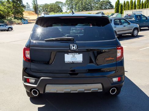 Certified 2025 Honda Passport TrailSport image 12
