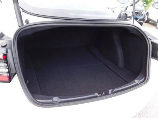 Used 2022 Tesla Model 3 Long Range AWD/4WD image 9