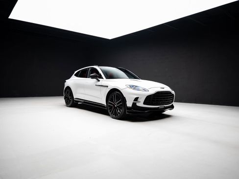 Used 2023 Aston Martin DBX 707 AWD/4WD image 88