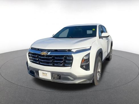 Used 2025 Chevrolet Equinox LT image 7