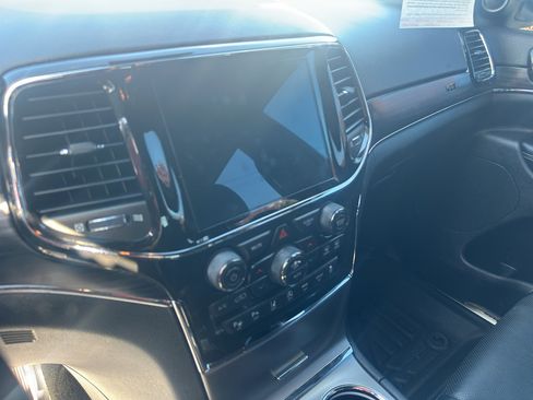 Used 2021 Jeep Grand Cherokee Limited w/ Quick Order Package 28K 80th image 12