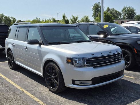 Used 2019 Ford Flex SEL w/ Equipment Group 202A AWD/4WD image 3