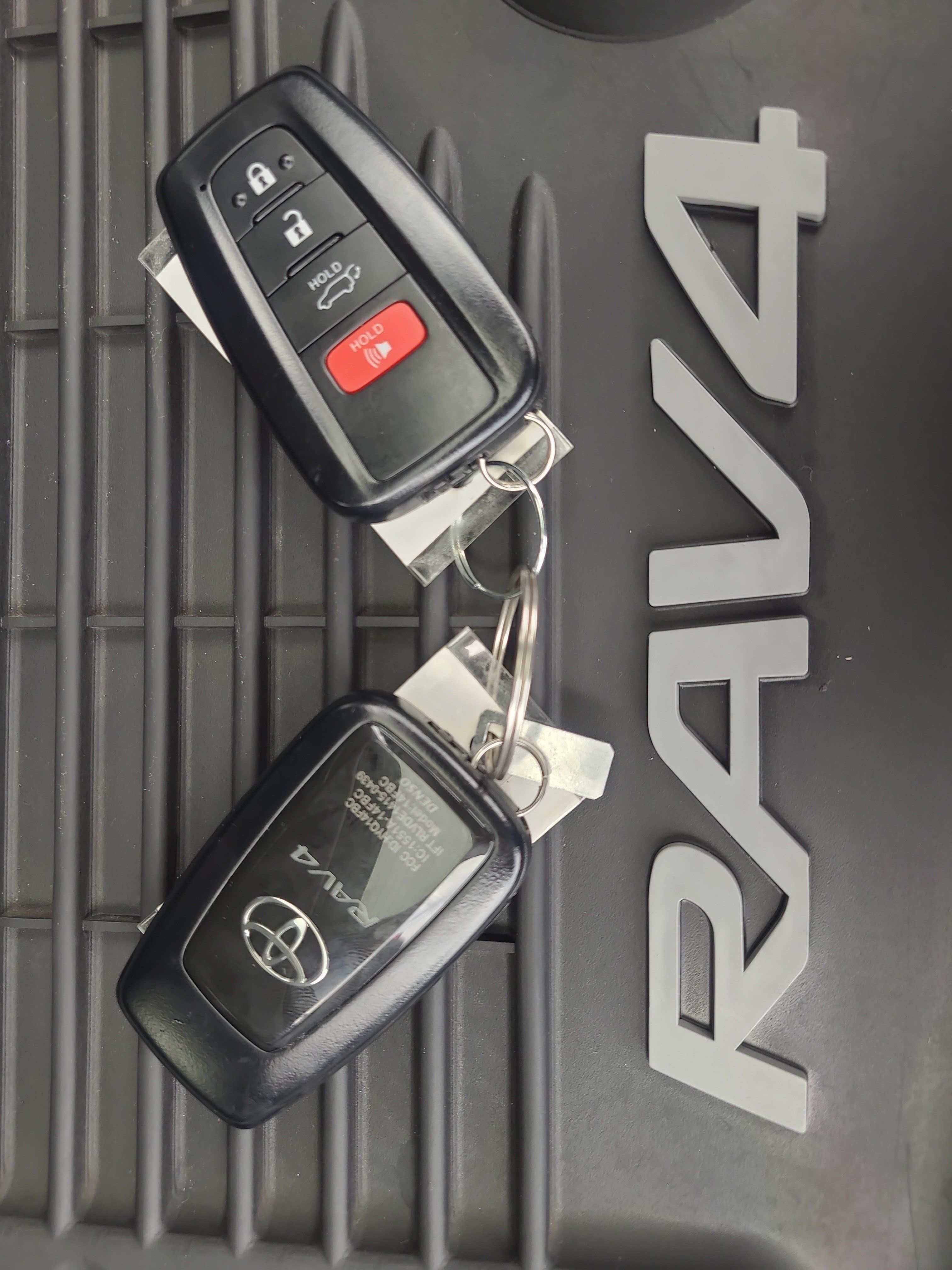 Certified 2019 Toyota RAV4 Adventure w/ All Weather Liner Package AWD/4WD image 31