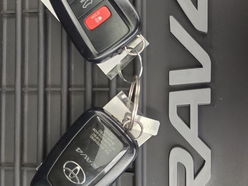 Certified 2019 Toyota RAV4 Adventure w/ All Weather Liner Package AWD/4WD image 31
