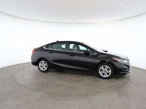 Used 2016 Chevrolet Cruze LT image 24