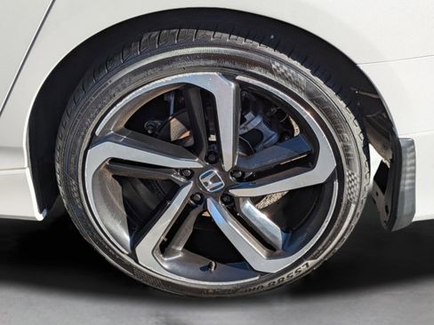 Used 2022 Honda Accord Sport image 9