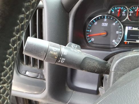 Used 2015 Chevrolet Silverado 2500 LT w/ LT Convenience Package AWD/4WD image 22