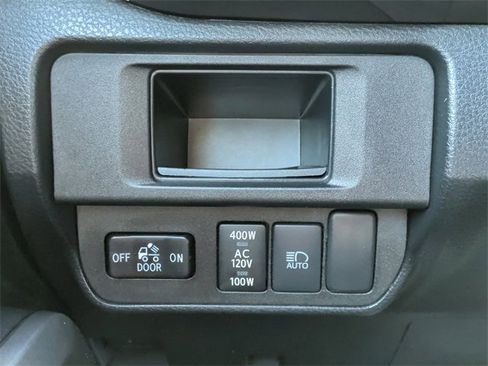 Certified 2019 Toyota Tacoma TRD Sport image 23