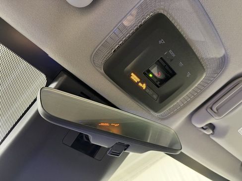 Used 2023 Toyota Prius LE image 20