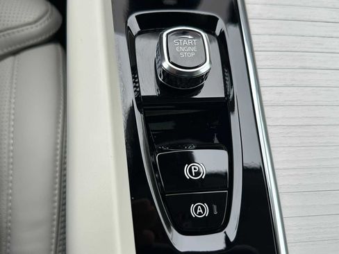 New 2026 Volvo XC60 B5 Ultra w/ Protection Package Premier image 34