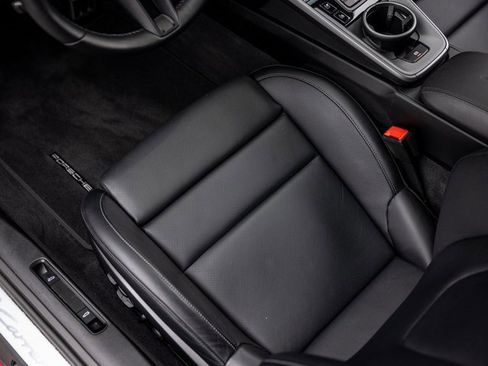 Used 2024 Porsche 911 Carrera S w/ Sport Package image 28