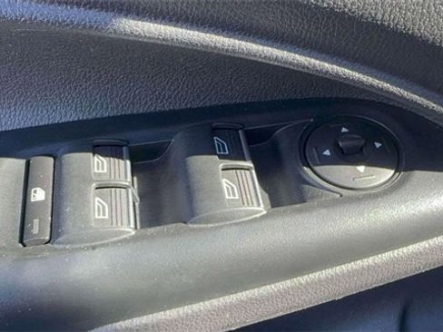 Used 2017 Ford Transit Connect XLT image 15