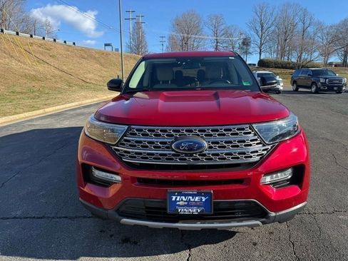 Used 2021 Ford Explorer Limited w/ Equipment Group 301A image 2