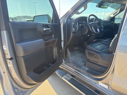 Used 2021 GMC Sierra 1500 SLT w/ SLT Premium Plus Package AWD/4WD image 10
