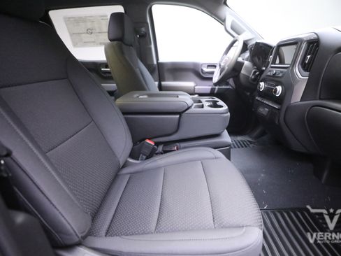 New 2026 GMC Sierra 1500 Pro w/ Graphite Edition image 11