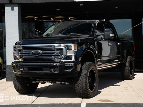 Used 2021 Ford F250 Limited image 6