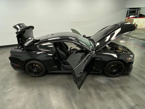 Used 2017 Ford Mustang Shelby GT350 image 45