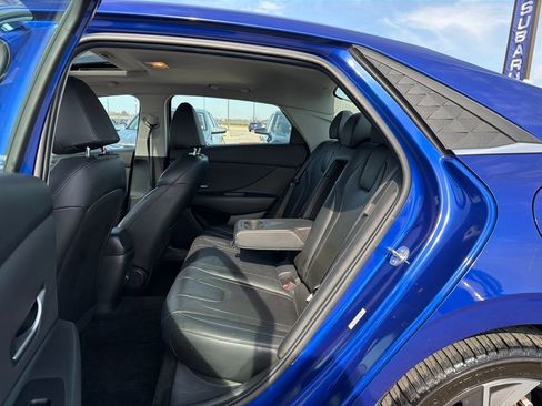 Used 2024 Hyundai Elantra Limited image 29