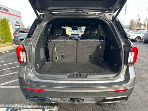 Used 2025 Ford Explorer ST-Line image 27
