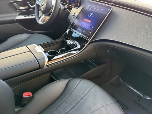 New 2026 Mercedes-Benz EQE 320 4MATIC Sedan image 27