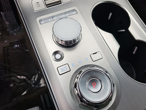 Certified 2026 Genesis GV70 2.5T Advanced image 21