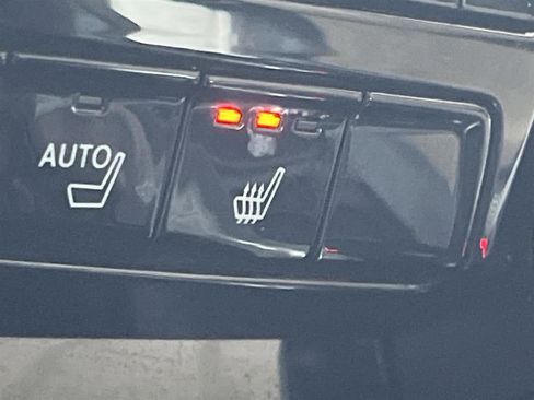 Used 2023 Acura MDX SH-AWD image 26