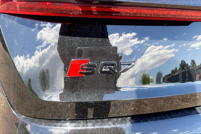 Used 2023 Audi SQ7 Prestige AWD/4WD image 8