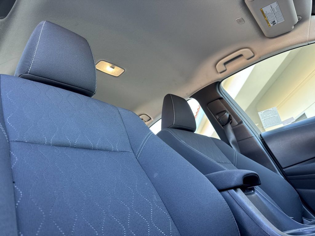 Used 2024 Toyota Corolla LE FWD image 15