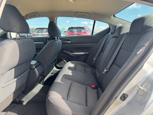 Used 2021 Nissan Altima 2.5 SV image 22