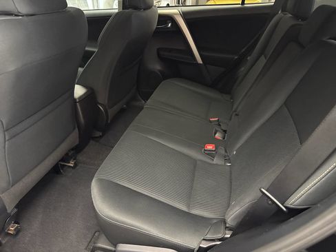 Used 2015 Toyota RAV4 XLE image 25