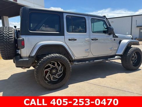Used 2020 Jeep Wrangler Unlimited Sahara AWD/4WD image 3