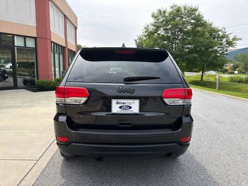 Used 2016 Jeep Grand Cherokee Laredo w/ Quick Order Package 23E AWD/4WD image 6