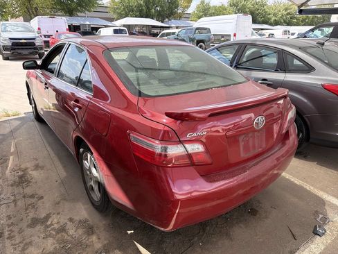 Used 2007 Toyota Camry LE FWD image 2