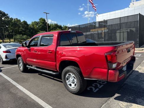 Used 2019 Toyota Tacoma SR w/ SR Convenience Package RWD image 4
