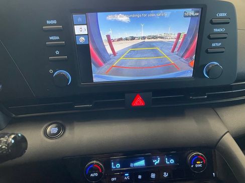 Used 2025 Hyundai Elantra Sport FWD image 8