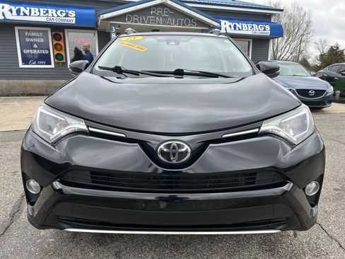 Used 2018 Toyota RAV4 XLE image 6