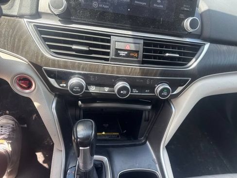 Used 2021 Honda Accord EX-L image 18
