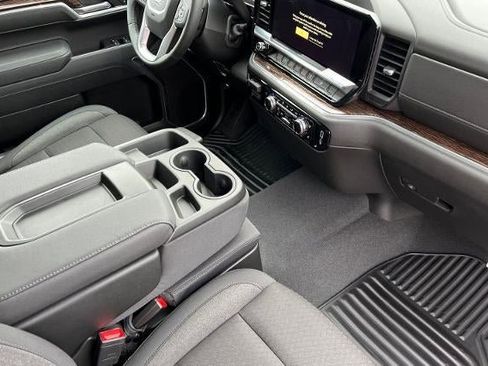 New 2026 GMC Sierra 1500 SLE w/ Preferred Package image 16