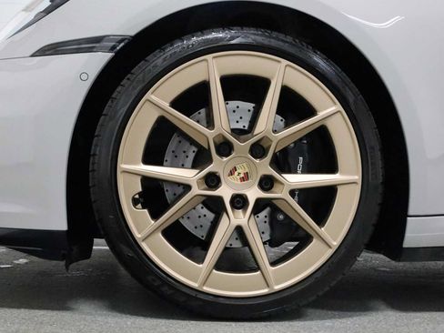 Certified 2025 Porsche 911 Carrera RWD image 38